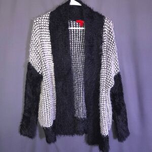 Cyrus Eyelash Chunky Knit Open Front Cardigan Size Medium Soft‎ Comfy